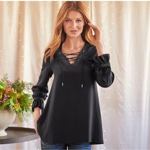 🌿SUNDANCE BLACK SILK BLOUSE🌿